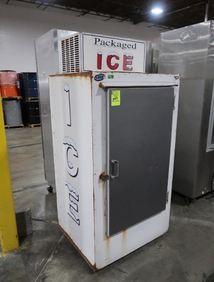 Leer bagged ice merchandiser