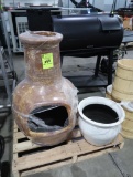 pallet w/ chimenea & pot
