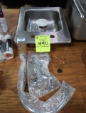 new sink w/ faucet