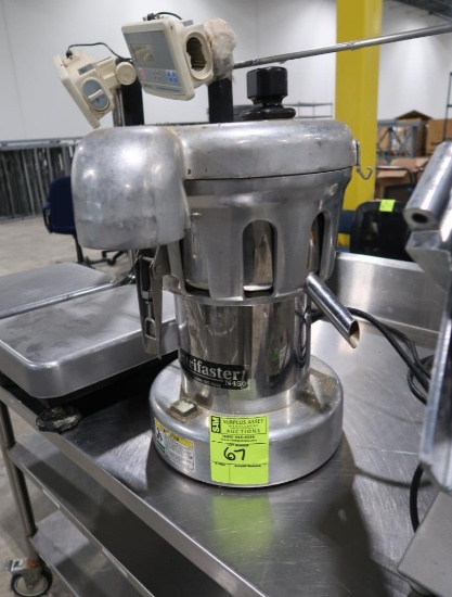 Nutrifaster N450 commercial juice extractor