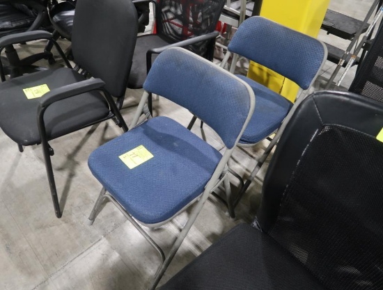 cushioned folding chairs