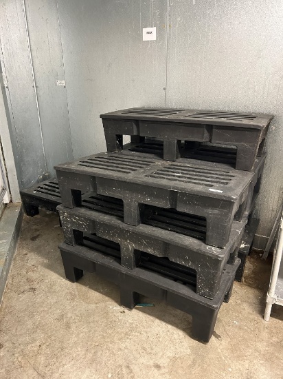 4ft Plastic Dunnage Racks
