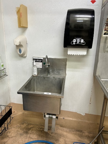 Knee-Operated Hand Sink