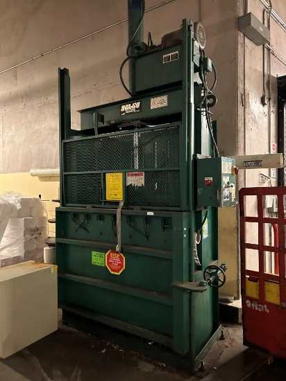 Selco 60in Vertical Baler