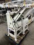 Oliver Bread Slicer
