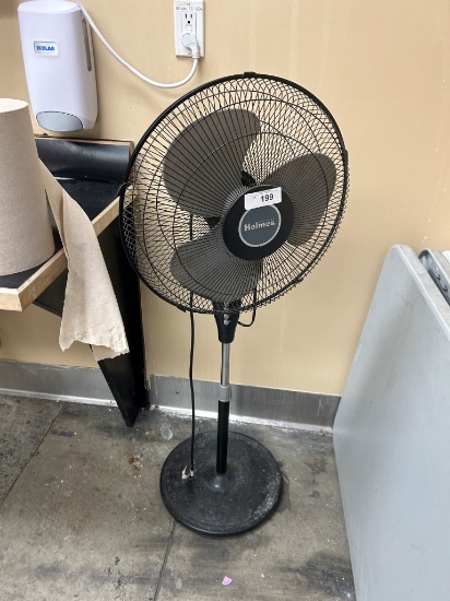 Holmes Oscillating Fan