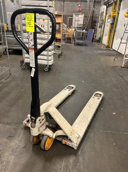 Crown Manual Pallet Jack
