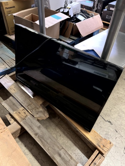 Vizio Flat Screen TVS