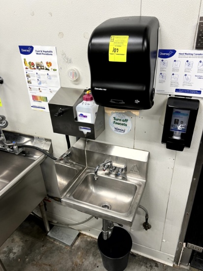 SS Sink with Paper Towel/Soap Dispenser