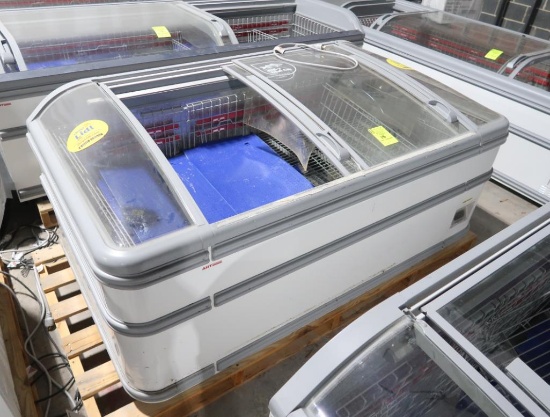 AHT portable freezer, self-contained