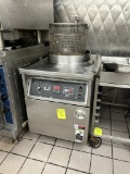 BKI BLF Auto-Lift Fryer