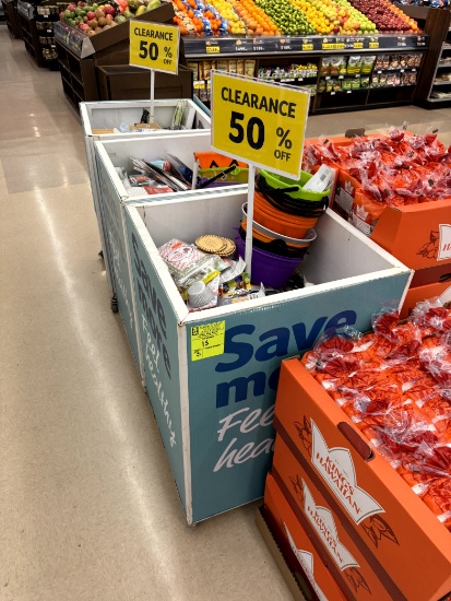 PORTABLE MERCHANDISER