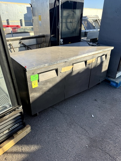 TRUE UNDER COUNTER COOLER