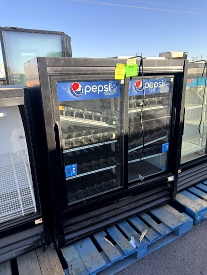 TRUE GLASS DOOR COOLER