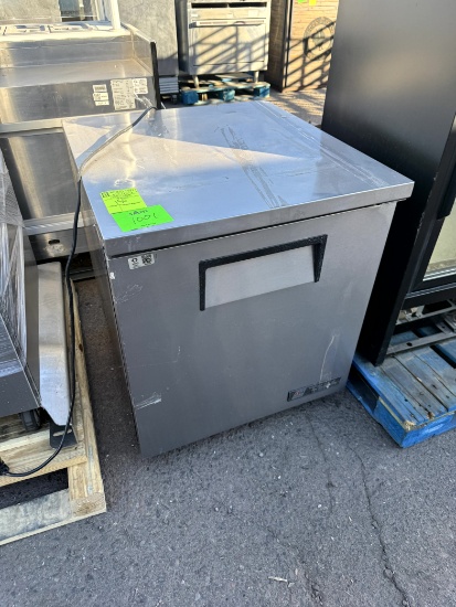 TRUE UNDER COUNTER COOLER