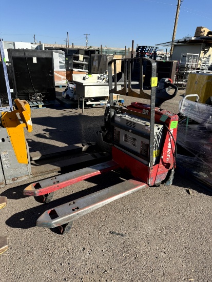 RAYMOND ELECTRIC PALLET JACK