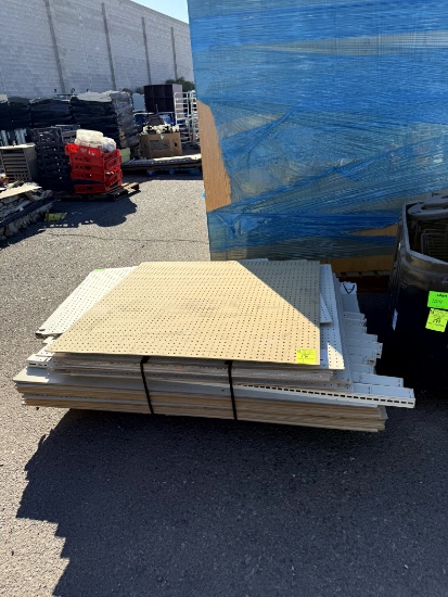 PALLET OF ASSORTED SHELVING