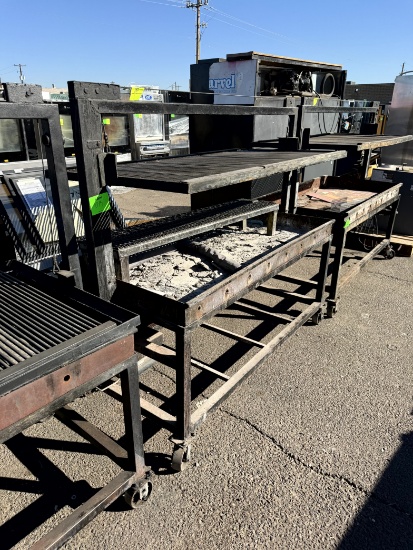 PORTABLE OUTDOOR GRILL