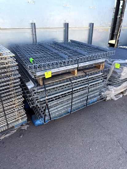 PALLET OF DECKING