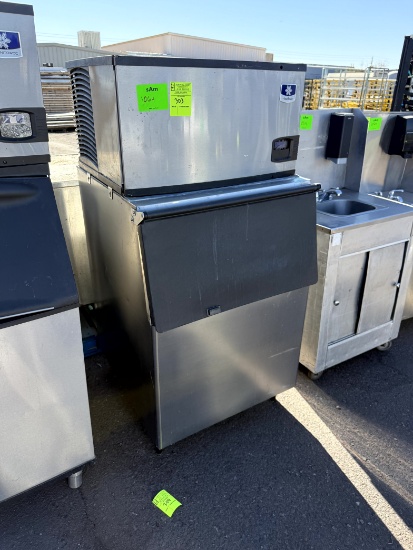 MANITOWOC ICE MAKER WITH BIN