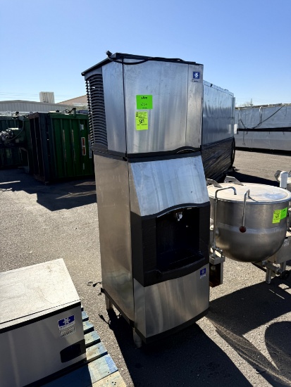 MANITOWOC ICE MAKER WITH BIN