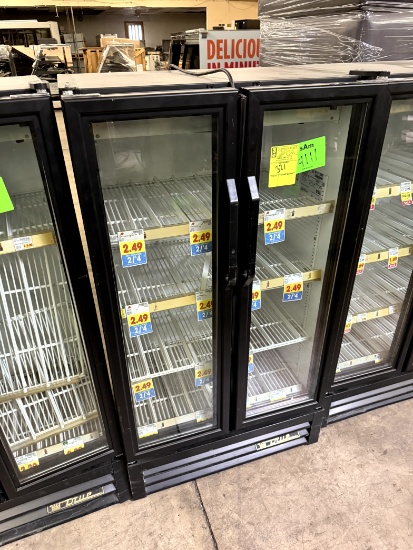 TRUE GDM-30-LD GLASS DOOR COOLER