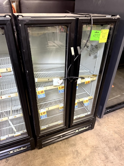 TRUE GDM-30-LD GLASS DOOR COOLER