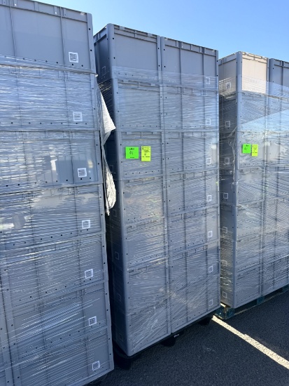 PALLET OF PLASTIC TOTES