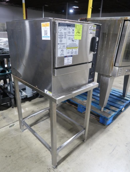 Groen electric steamer, on stand