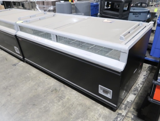 AHT freezer, self-contained