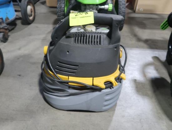Stinger wet/dry vacuum