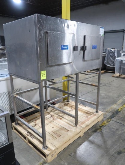 Howe elevated ice storage bin