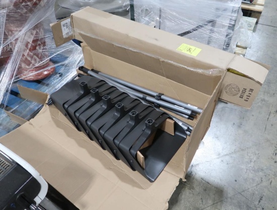 pallet of misc- lobby dustpans, combo liner