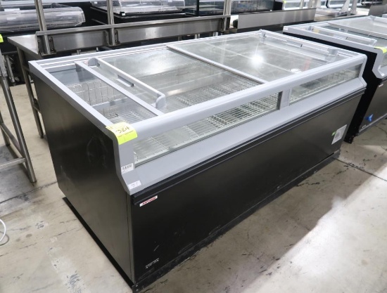 AHT freezer, self-contained