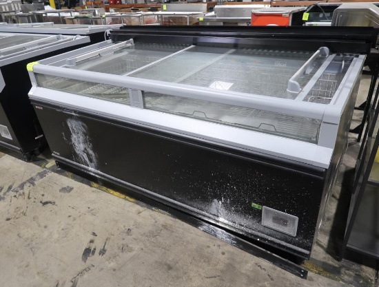 AHT freezer, self-contained