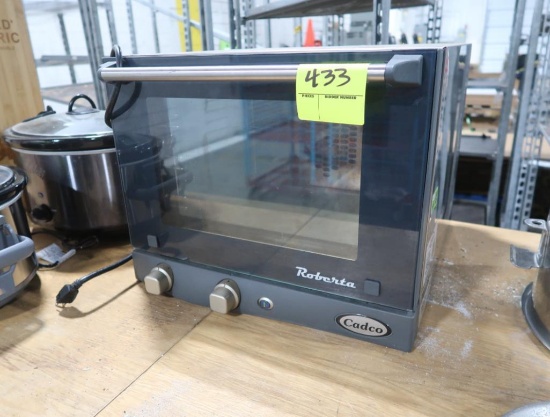Cadco Roberta countertop convection oven