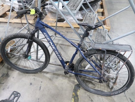 Genesis Silverton 21 speed bicycle
