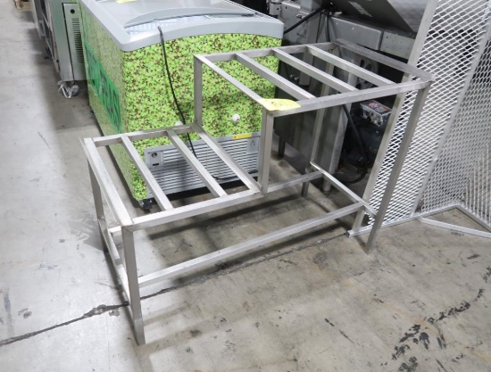 stainless stepped stand