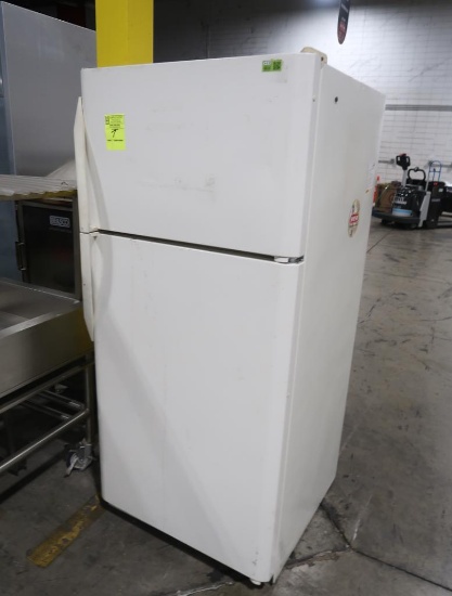 Electrolux household refrigerator/freezer