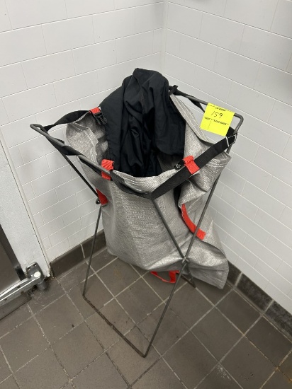 LAUNDRY BIN