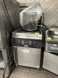 GILES ELECTRIC FRYER