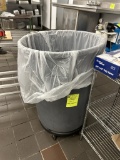 TRASH CAN