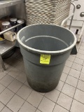 TRASH CAN