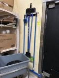 GROUP OF JANITORIAL ITEMS