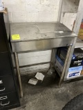 STEEL RECEIVING DESK
