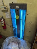 BUG LIGHT