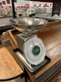 YAMATO ACCU-WEIGH 30LB PRODUCE SCALE