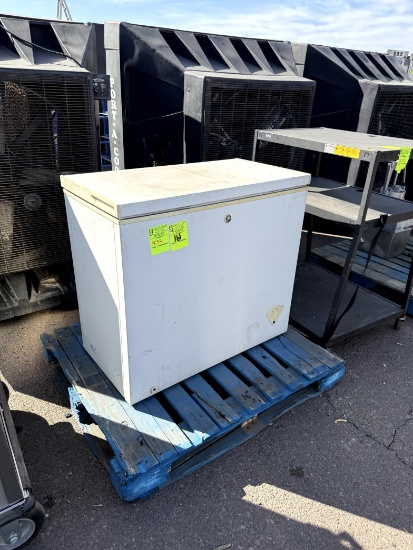 GE CHEST FREEZER