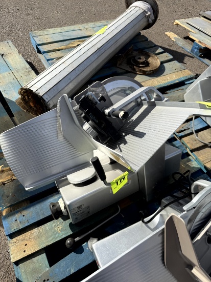 2013 BIZERBA DELI SLICER