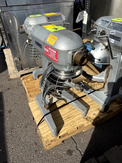 HOBART 20QT MIXER